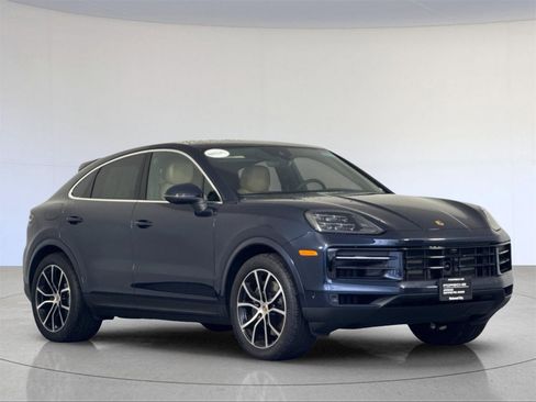 Used 2025 Porsche Cayenne Coupe image 10