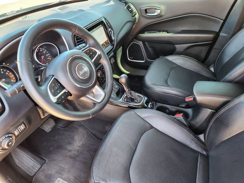 Used 2018 Jeep Compass Limited w/ Navigation Group AWD/4WD image 7