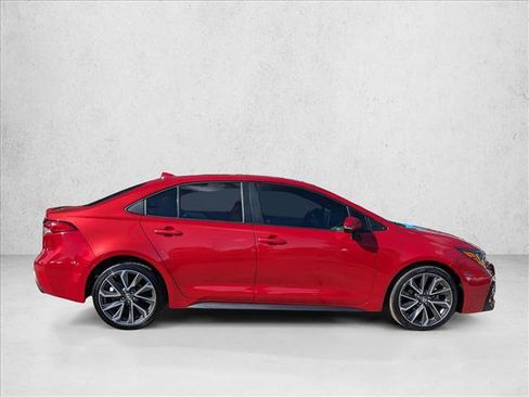Used 2021 Toyota Corolla SE image 4