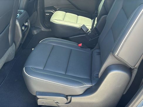 Certified 2025 Buick Enclave Preferred image 15