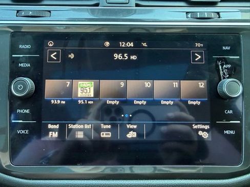 Certified 2020 Volkswagen Tiguan SEL image 16