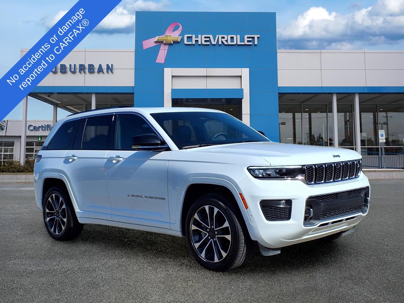 Used 2023 Jeep Grand Cherokee Overland w/ Adv Protech Group III AWD/4WD image 3