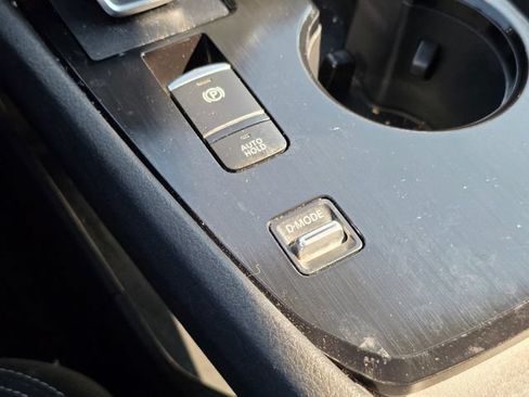 Used 2023 Nissan Rogue SV FWD image 25