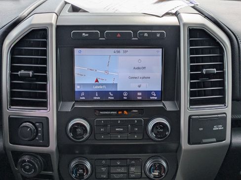Used 2020 Ford F150 Lariat w/ Equipment Group 502A Luxury AWD/4WD image 17