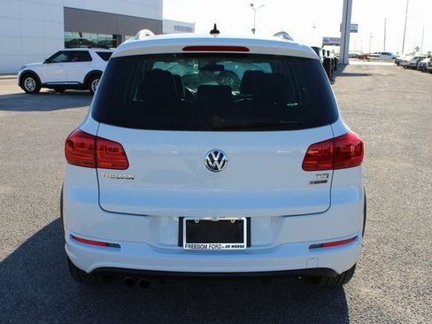 Used 2017 Volkswagen Tiguan Sport image 6