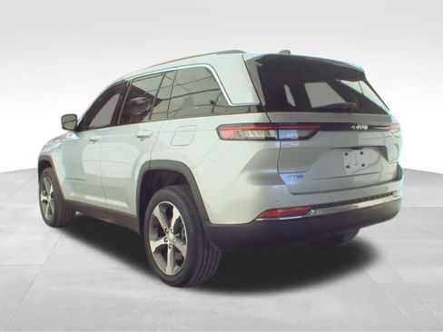 Used 2023 Jeep Grand Cherokee 4WD 4xe image 6
