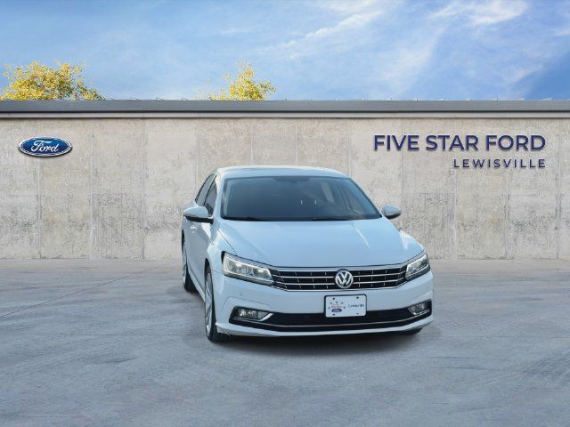 Used 2018 Volkswagen Passat 2.0T SE FWD image 3