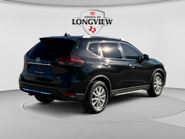 Used 2018 Nissan Rogue SV w/ Premium Package FWD image 5