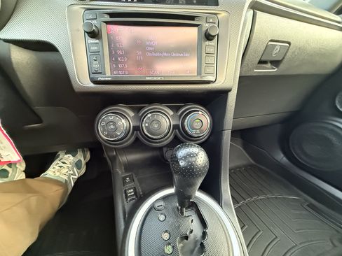 Used 2014 Scion tC image 20