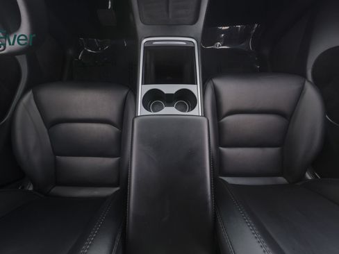 Used 2023 Tesla Model Y Long Range AWD/4WD image 25