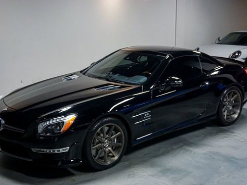 Used 2014 Mercedes-Benz SL 63 AMG image 30