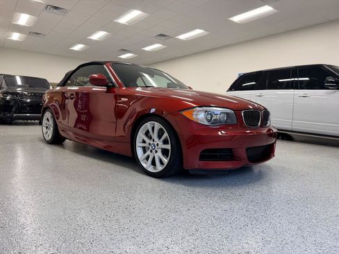 Used 2012 BMW 135i Convertible RWD image 11