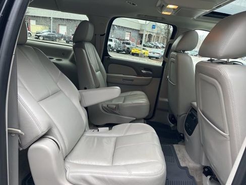 Used 2012 Chevrolet Suburban 2500 LT image 29
