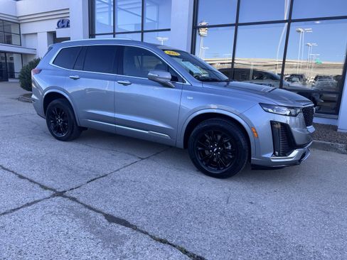 Used 2023 Cadillac XT6 Luxury w/ LPO, Floor Liner Package image 2