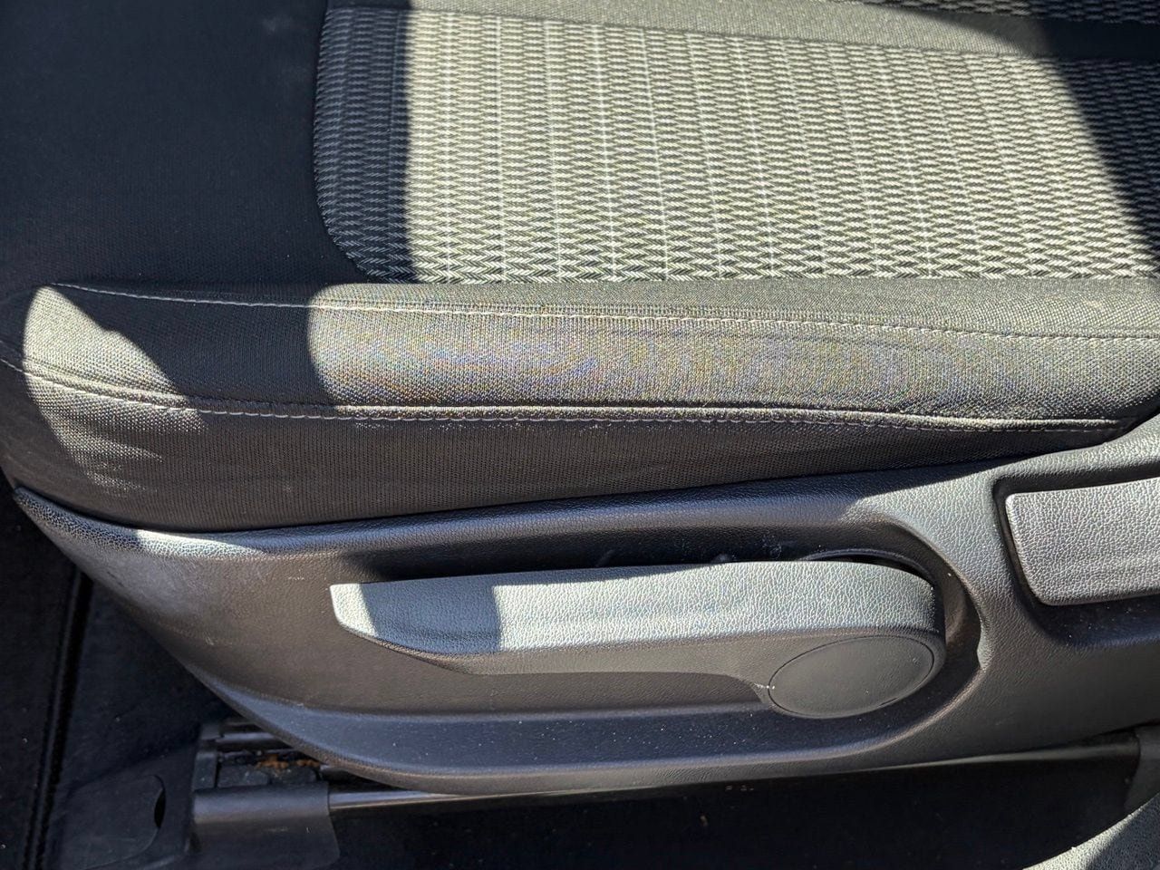 Used 2022 Kia Sorento LX FWD image 5
