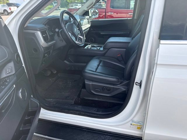 Used 2022 Ford Expedition XLT AWD/4WD image 8