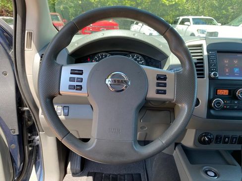 Used 2021 Nissan Frontier SV AWD/4WD image 11