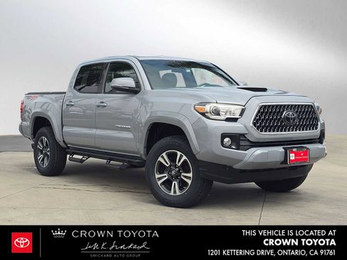 Used 2018 Toyota Tacoma TRD Sport w/ Technology Package AWD/4WD image 1