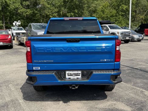 Used 2022 Chevrolet Silverado 1500 Custom AWD/4WD image 3