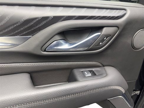 Used 2024 GMC Yukon Denali image 39