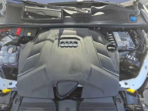 Used 2020 Audi Q7 3.0T Premium Plus w/ Premium Plus Package image 36