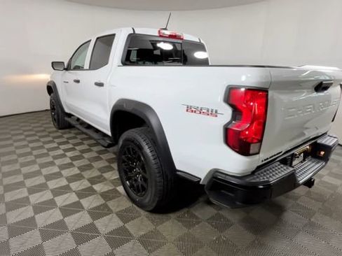Used 2023 Chevrolet Colorado Trail Boss w/ Technology Package AWD/4WD image 7