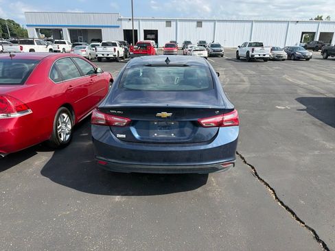 Used 2022 Chevrolet Malibu LT FWD image 3