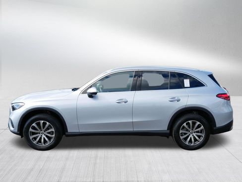 Used 2023 Mercedes-Benz GLC 300 4MATIC image 4