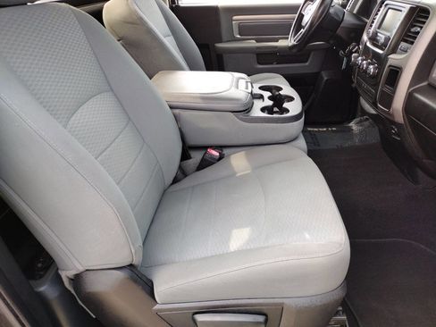 Used 2017 RAM 1500 Express image 10