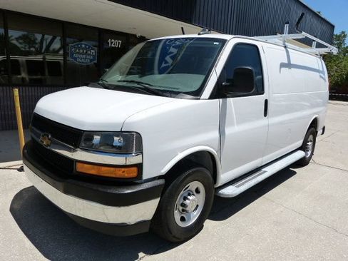 Used 2022 Chevrolet Express 2500 w/ Driver Convenience Package image 2