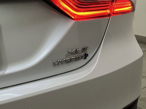 Used 2020 Toyota Camry XLE image 28