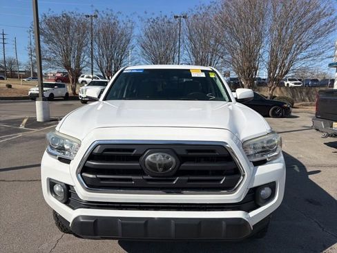 Used 2018 Toyota Tacoma SR5 image 8