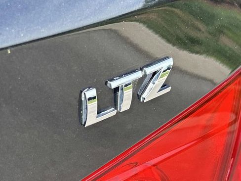 Used 2014 Chevrolet Cruze LTZ FWD image 12