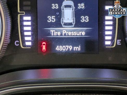 Used 2019 Jeep Cherokee Latitude Plus image 11