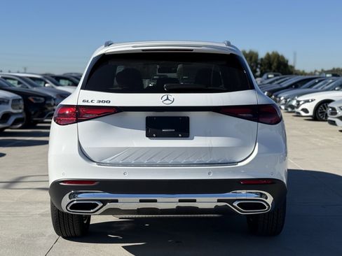 New 2026 Mercedes-Benz GLC 300 GLC 300 image 9
