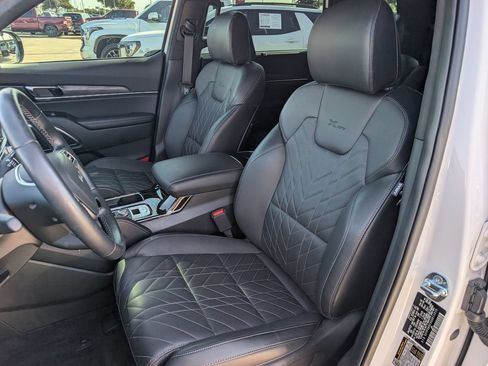 Used 2025 Kia Telluride SX Prestige X-Pro AWD/4WD image 25