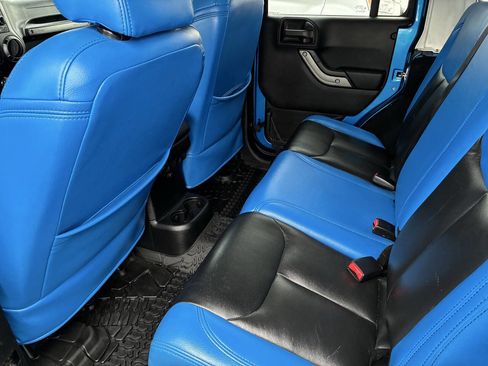 Used 2015 Jeep Wrangler Unlimited Sport w/ Quick Order Package 24S image 16