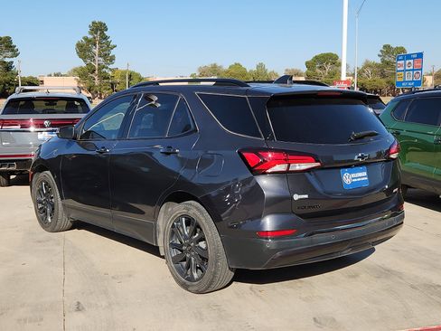 Used 2023 Chevrolet Equinox RS w/ RS Leather Package image 5