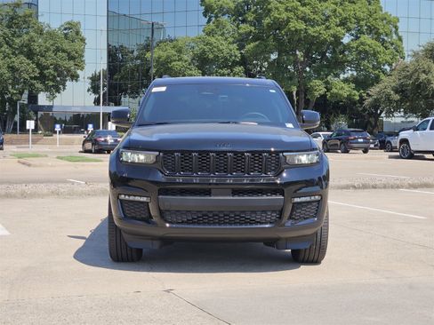New 2025 Jeep Grand Cherokee L Limited w/ Black Appearance Package image 7