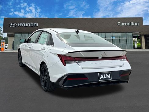 New 2026 Hyundai Elantra SEL Sport Premium FWD image 8