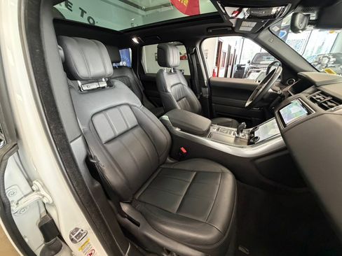 Used 2019 Land Rover Range Rover Sport SE AWD/4WD image 40