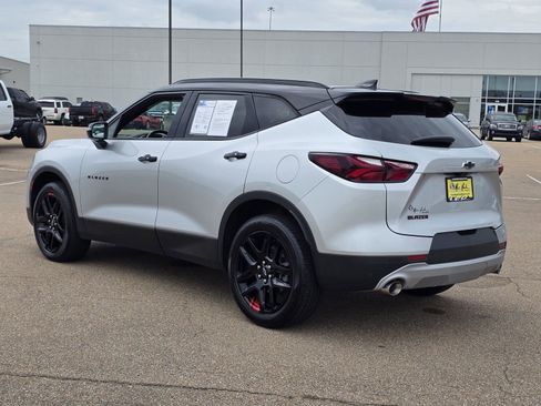 Used 2022 Chevrolet Blazer LT w/ Redline Edition FWD image 7
