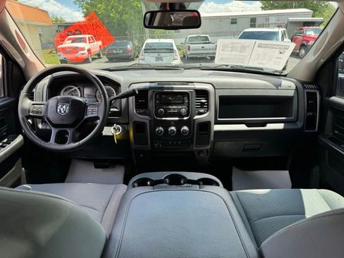 Used 2018 RAM 2500 Tradesman w/ Chrome Appearance Group AWD/4WD image 8