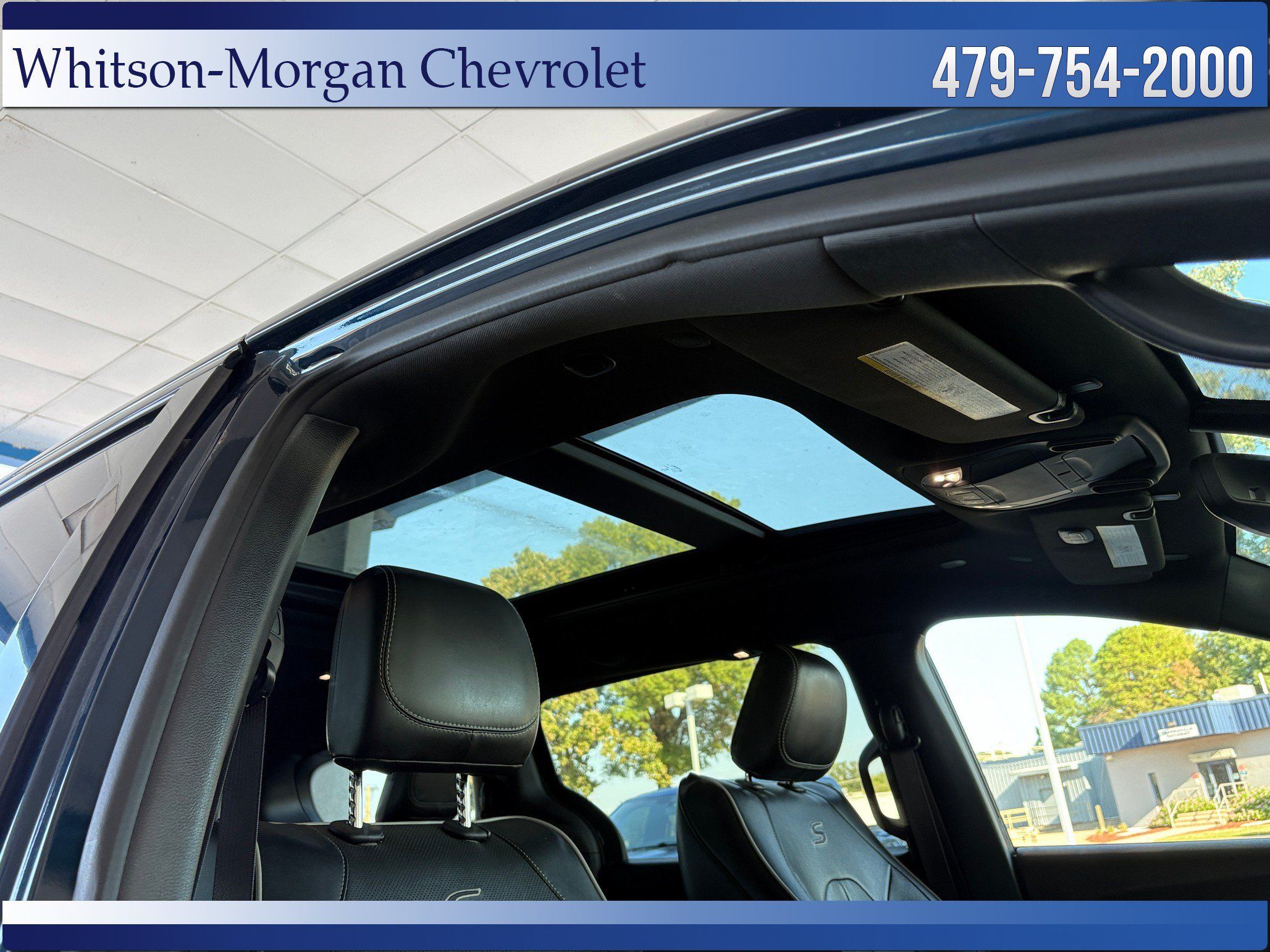 Used 2024 Chrysler Pacifica Premium FWD image 43