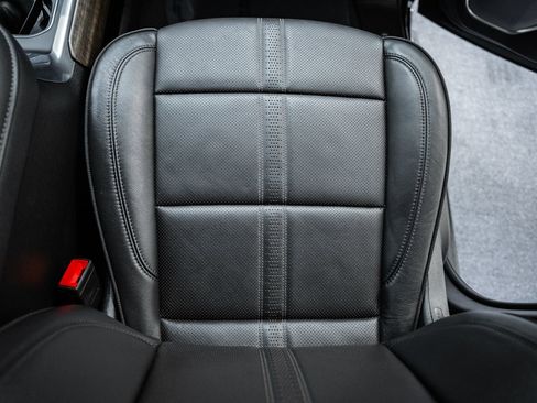 Used 2023 Chevrolet Silverado 1500 High Country w/ High Country Premium Package image 41