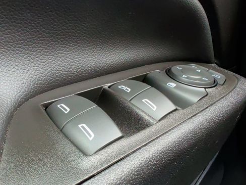 Used 2023 Chevrolet Equinox LT AWD/4WD image 26