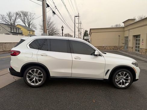 Used 2021 BMW X5 xDrive40i AWD/4WD image 9