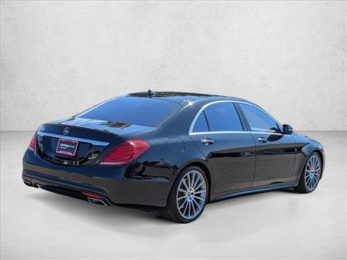 Used 2017 Mercedes-Benz S 550 Sedan image 5