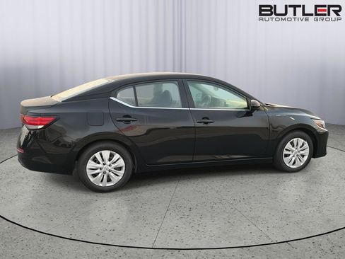 Used 2024 Nissan Sentra S FWD image 7