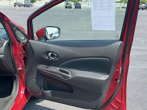 Used 2016 Nissan Versa Note SV FWD image 27